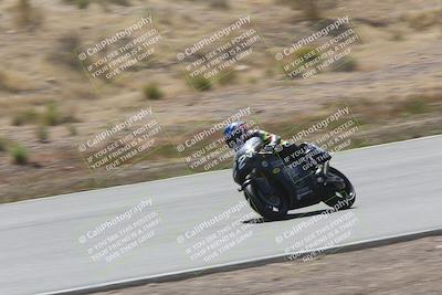 media/Apr-20-2025-AHRMA (Sun) [[393a79c373]]/Race/Group 10/Turn 4b/